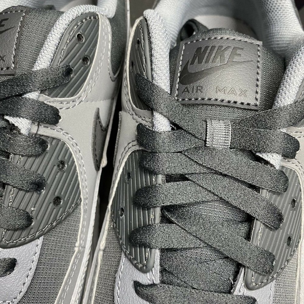 Nike Air Max 90 Sneakers Cool Gray Black DC9388-003 Men's Sizes VTG Vintage Rare - Picture 7 of 9
